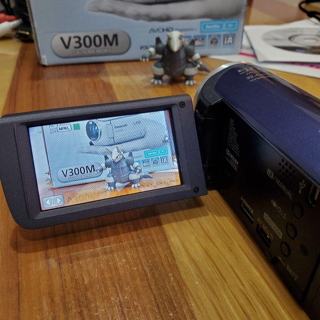 Panasonic　ビデオカメラ　HC-V300M　デジタルハイビジョン