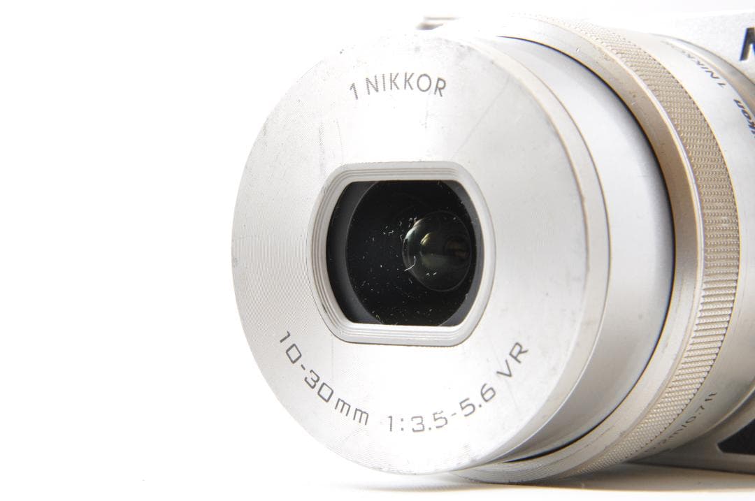 ■ 美品 ■ ニコン　Nikon 1 J5 レンズキット ≪16GBカード付≫