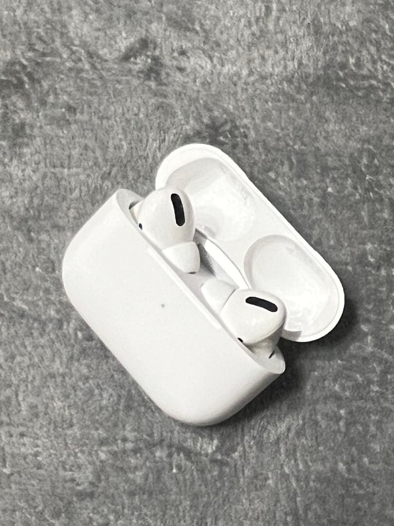 AirPods Pro 1 ワイヤレスイヤホン 充電ケース付