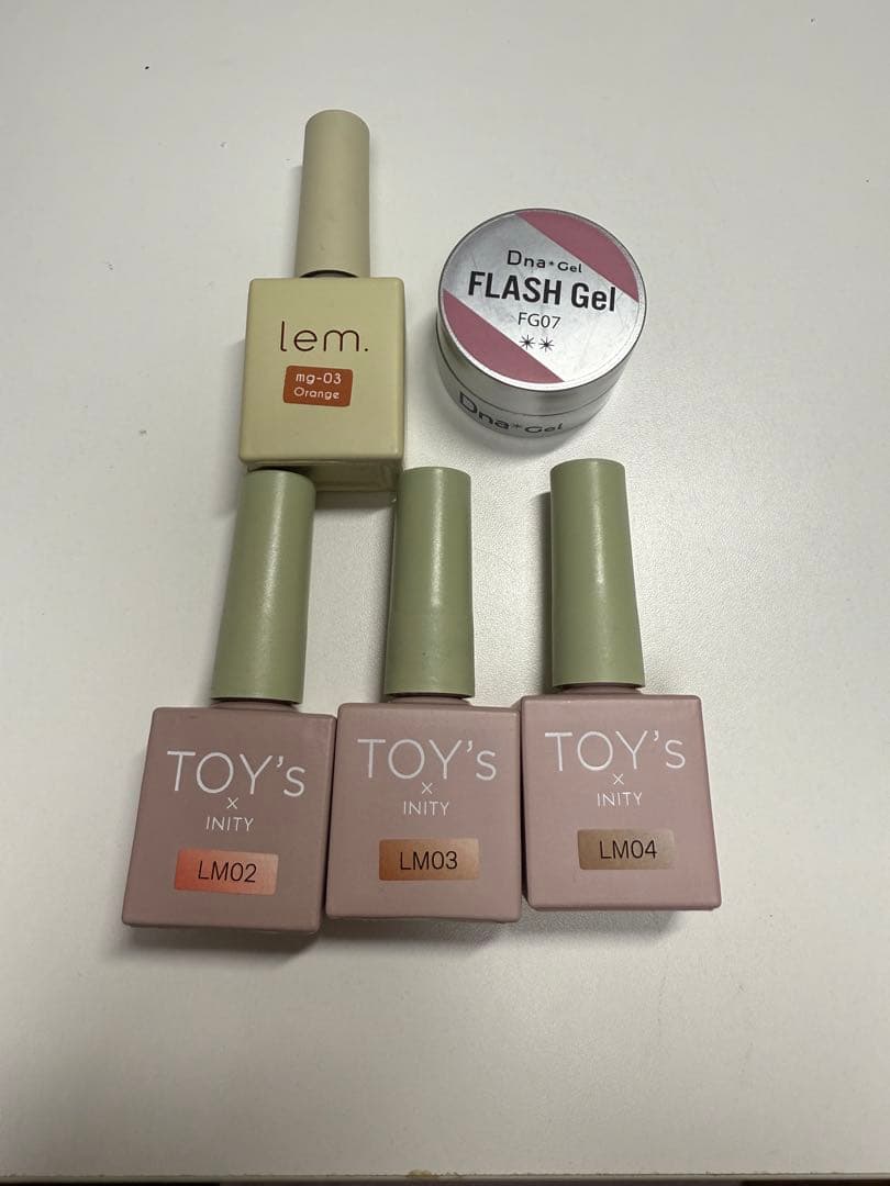 ジェルネイルカラー　マグネットジェル＆フラッシュジェル　5本セット、トップジェル