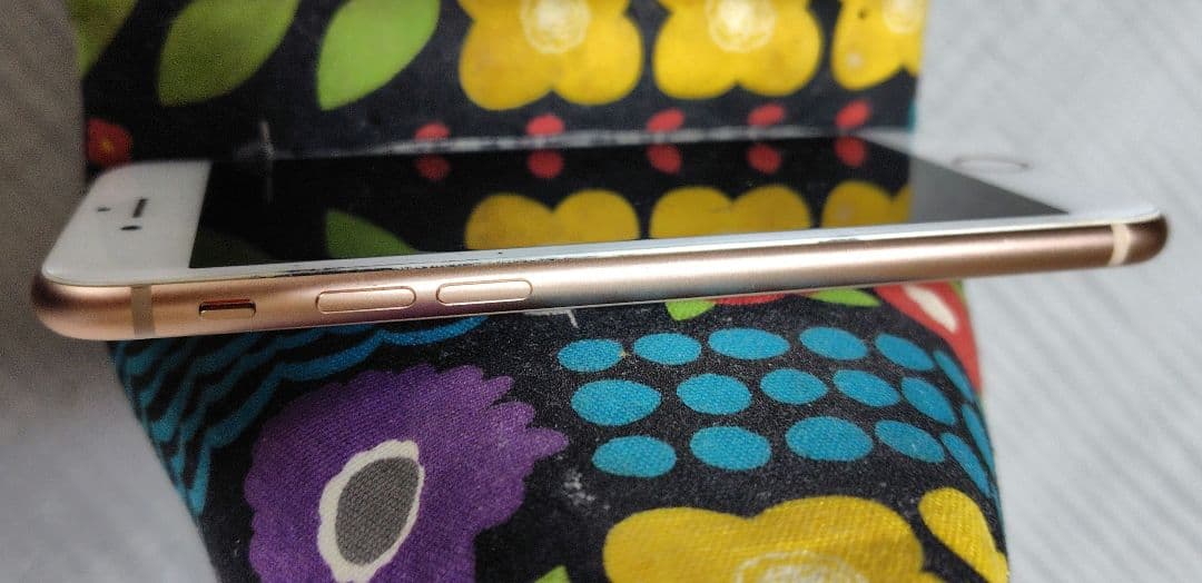 Apple iPhone8 64GB　DOCOMO