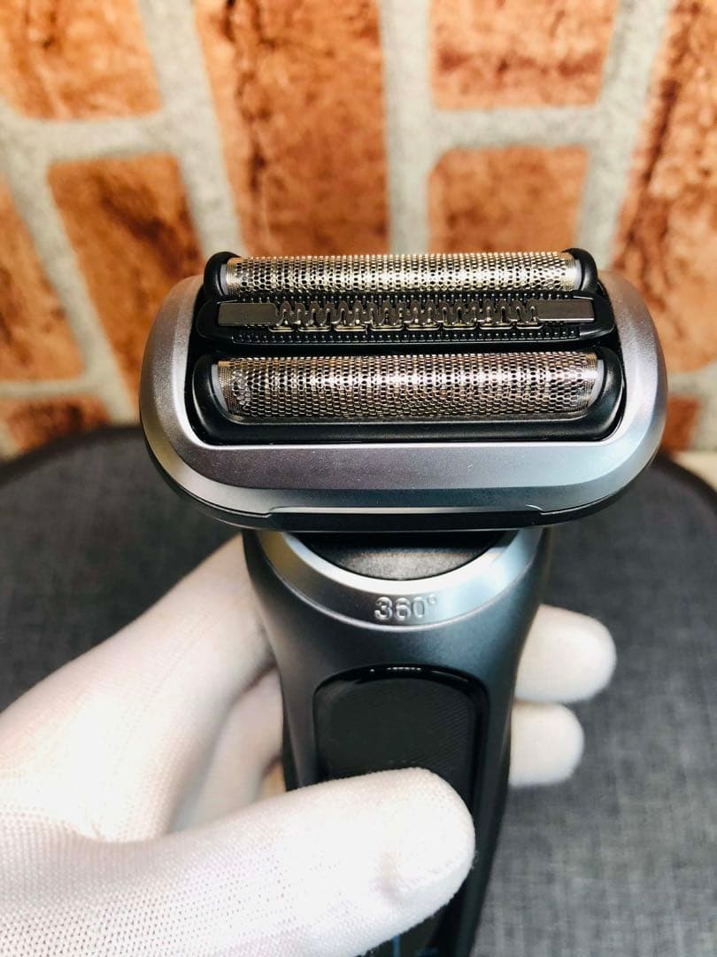 【展示、未使用品】ブラウン シリーズ7 72-N1500s電気シェーバー