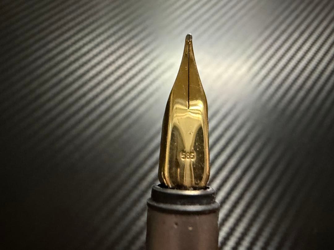 極美品 エボナイト芯 モンブラン ノブレス 万年筆 14K M 中字 万年筆