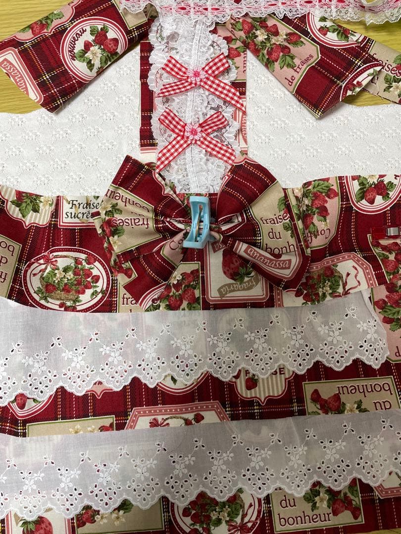 み　犬服　ハンドメイド　わんこ服　3段フリルレース付きワンピ
