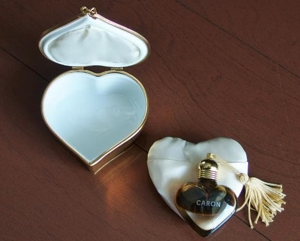 未使用★CARON・キャロン香水★The Heart of CARON