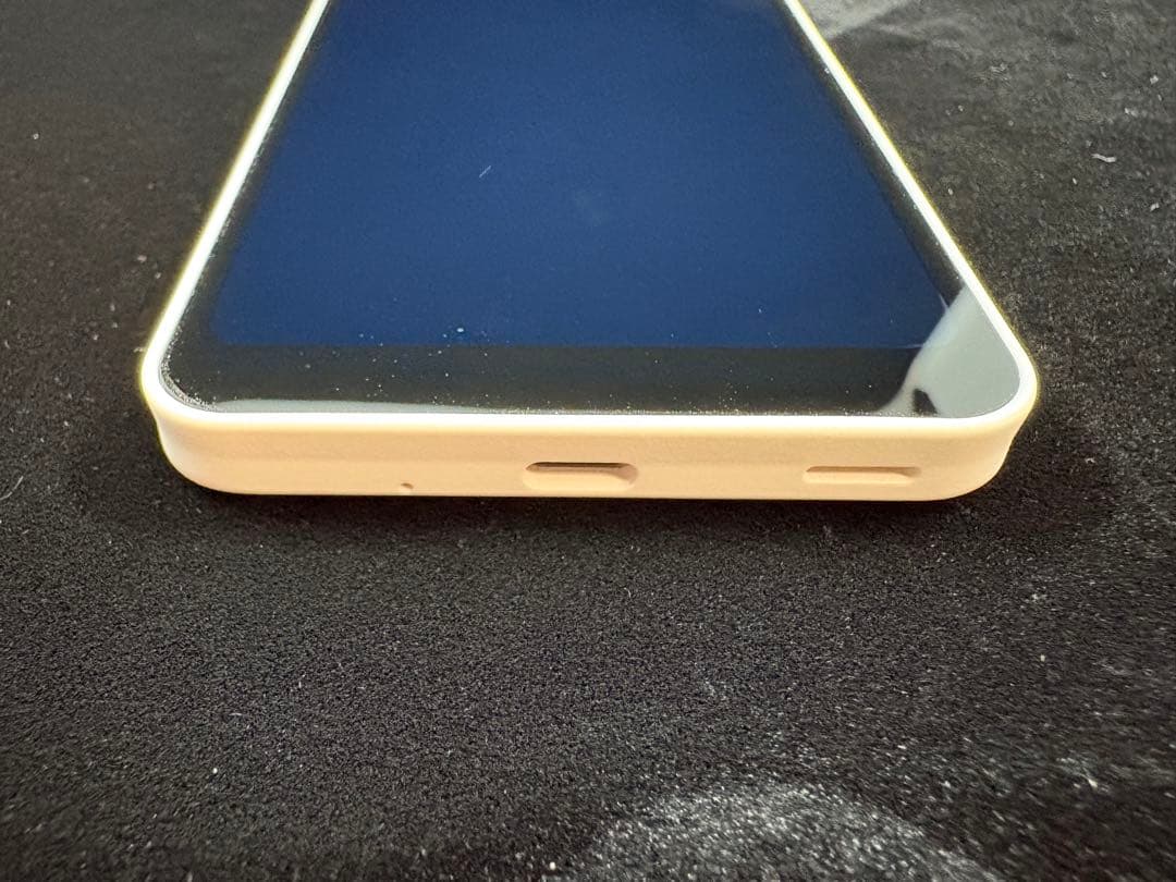 AQUOS wish2 SH-51C　スマホ　simフリー　スマホケース付き