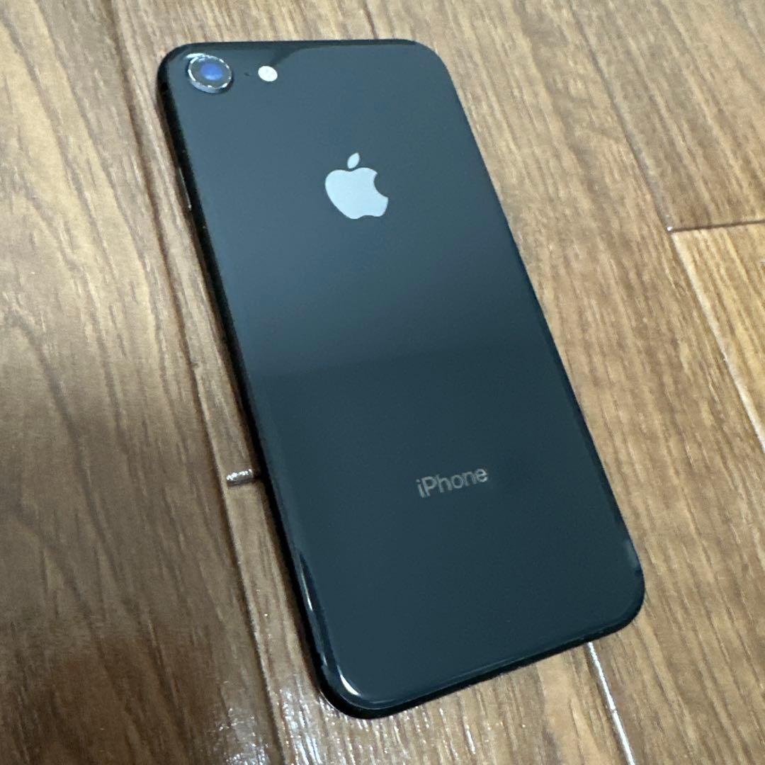 Apple iPhone 8 スペースグレー 256GB