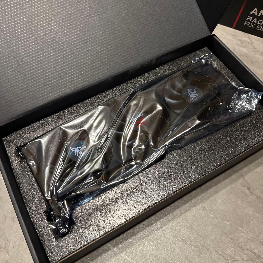 PowerColor Radeon RX 9060 XT 8GB 美品