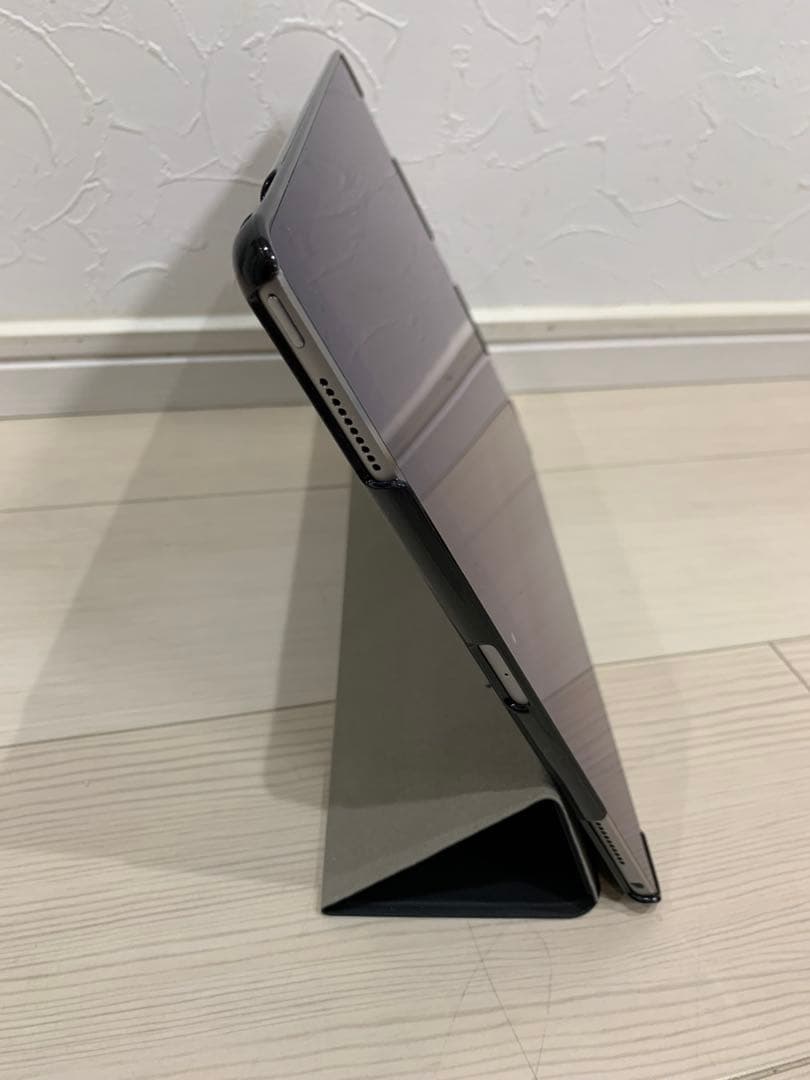 Apple iPad Pro 12.9インチ 512gb スペースグレー 本体。