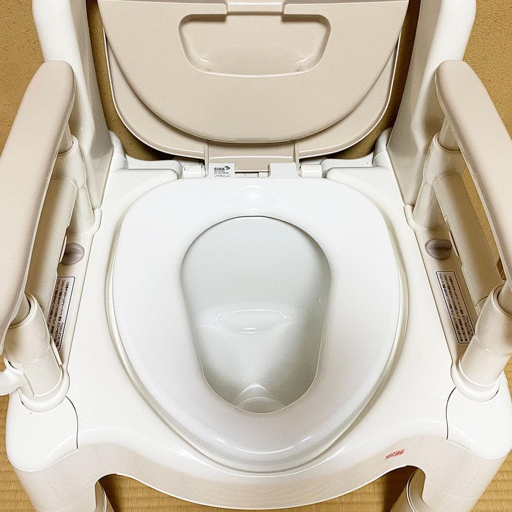 【新品】ポータブルトイレ 安寿 533554 災害対策 介護 ちびくまくん