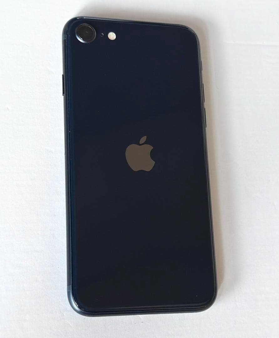 未使用に近い　バッテリー最大容量100%　iPhone SE 3 64GB