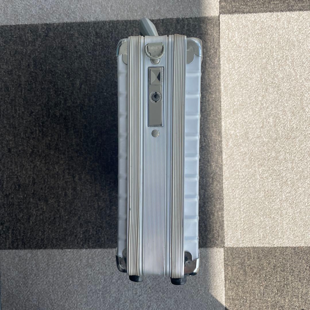 RIMOWA シルバー アタッシュケース