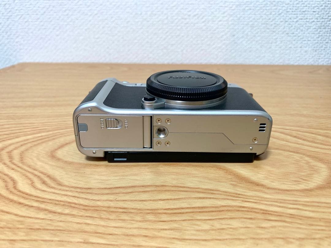 富士フイルム FUJIFILM X-A7レンズキット ミラーレス一眼 箱あり