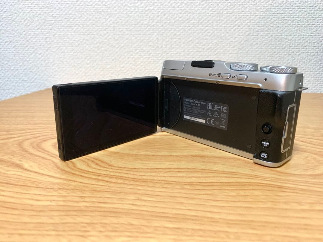 富士フイルム FUJIFILM X-A7レンズキット ミラーレス一眼 箱あり
