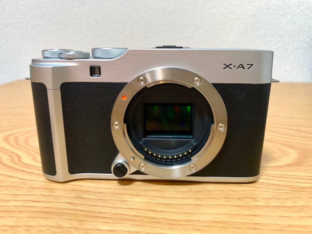 富士フイルム FUJIFILM X-A7レンズキット ミラーレス一眼 箱あり