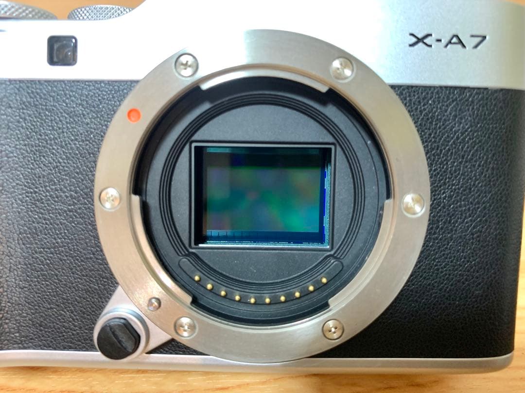 富士フイルム FUJIFILM X-A7レンズキット ミラーレス一眼 箱あり
