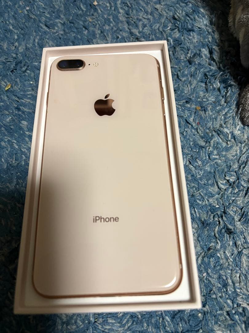 iPhone8 plus 64GB 説明文確認希望
