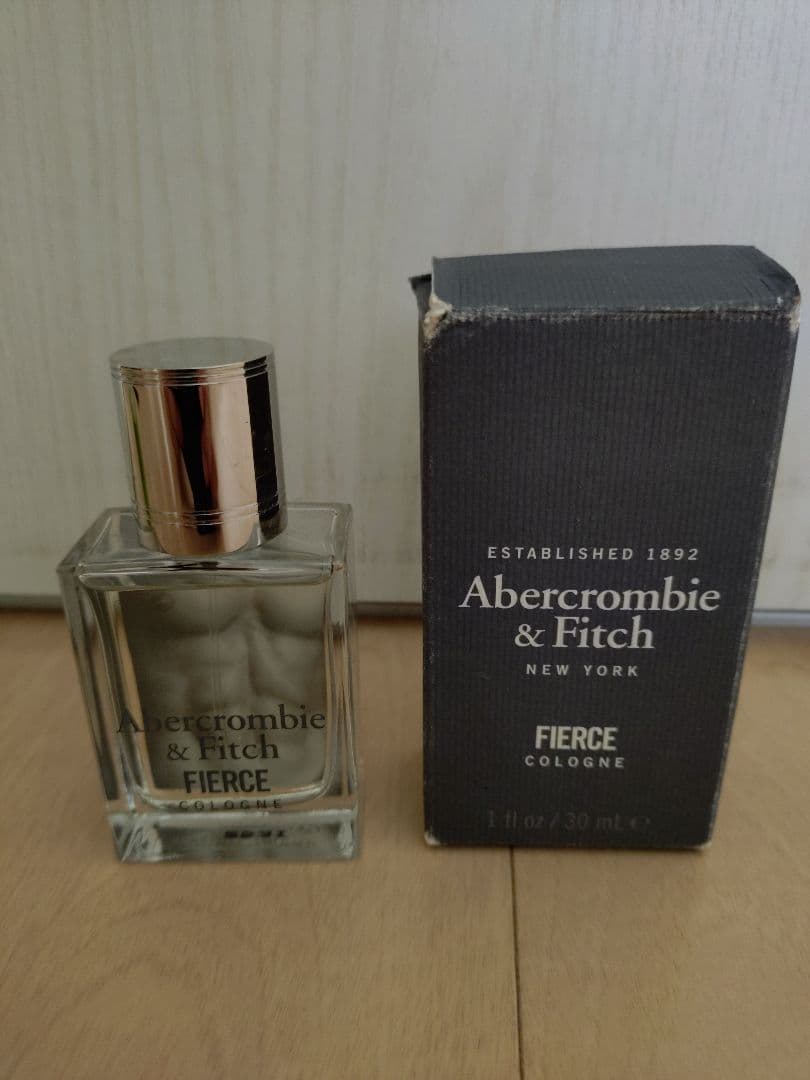 Gucci Nobile & Abercrombie Fierce 香水セット