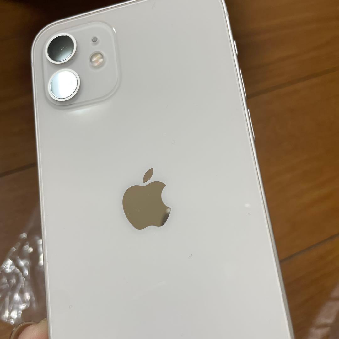 Apple iPhone 12ホワイト64GB 本体