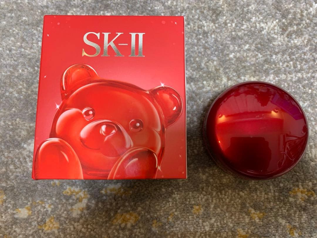 ベアトレイのおまけ付き　SK2 ルースパウダー入り　レッドケース