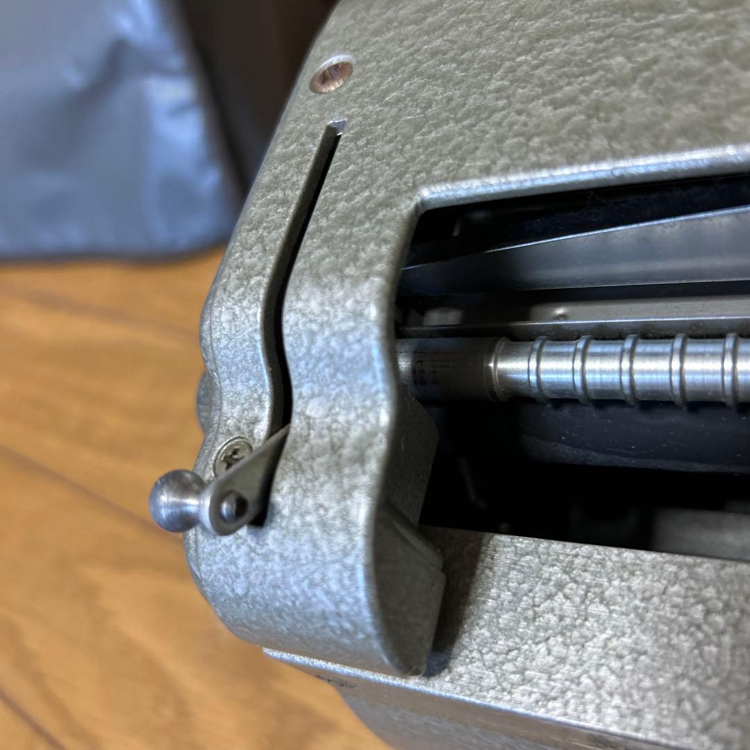 PERKINS Brailler シルバー ケース付き