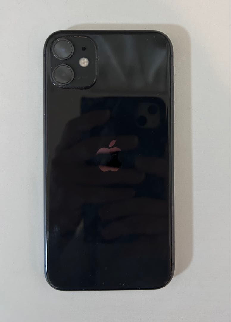 w*q様 Apple iPhone 11 本体 64GB SIMなし