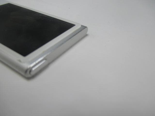 送料無料　Apple iPod nano 第7世代 A1446