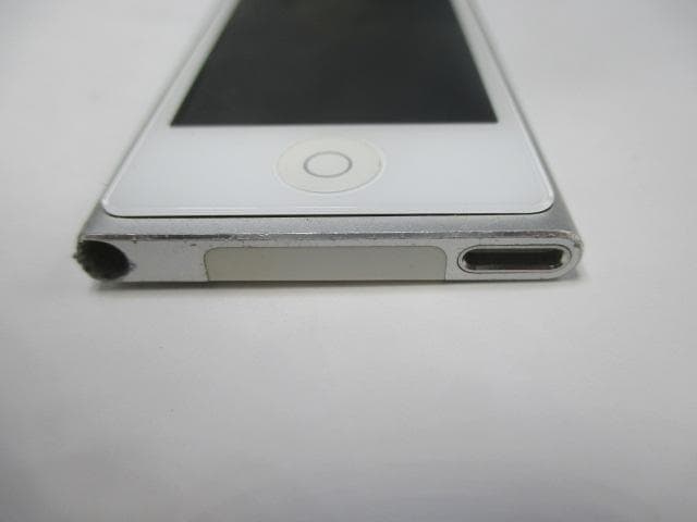 送料無料　Apple iPod nano 第7世代 A1446