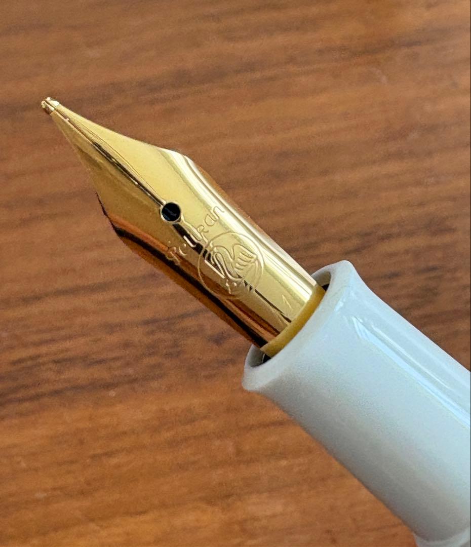 ペリカン万年筆 特別生産品 ワールドフェスティバル　チェリーブロッサム