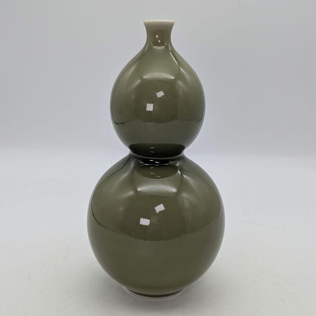 貞松善次 天竜寺青磁壷 共箱 壺 つぼ 瓢箪型 ひょうたん 一輪挿し 花器 置物