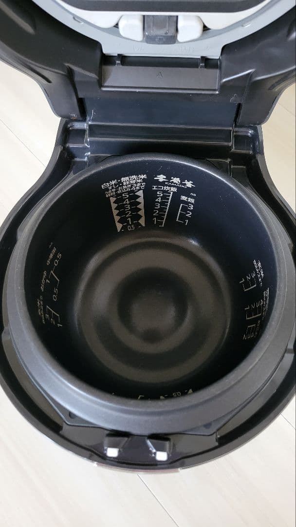 三菱電機 炊飯器 5.5合 IH式 本炭釜 銘柄芳潤炊き NJ-AWA10-B