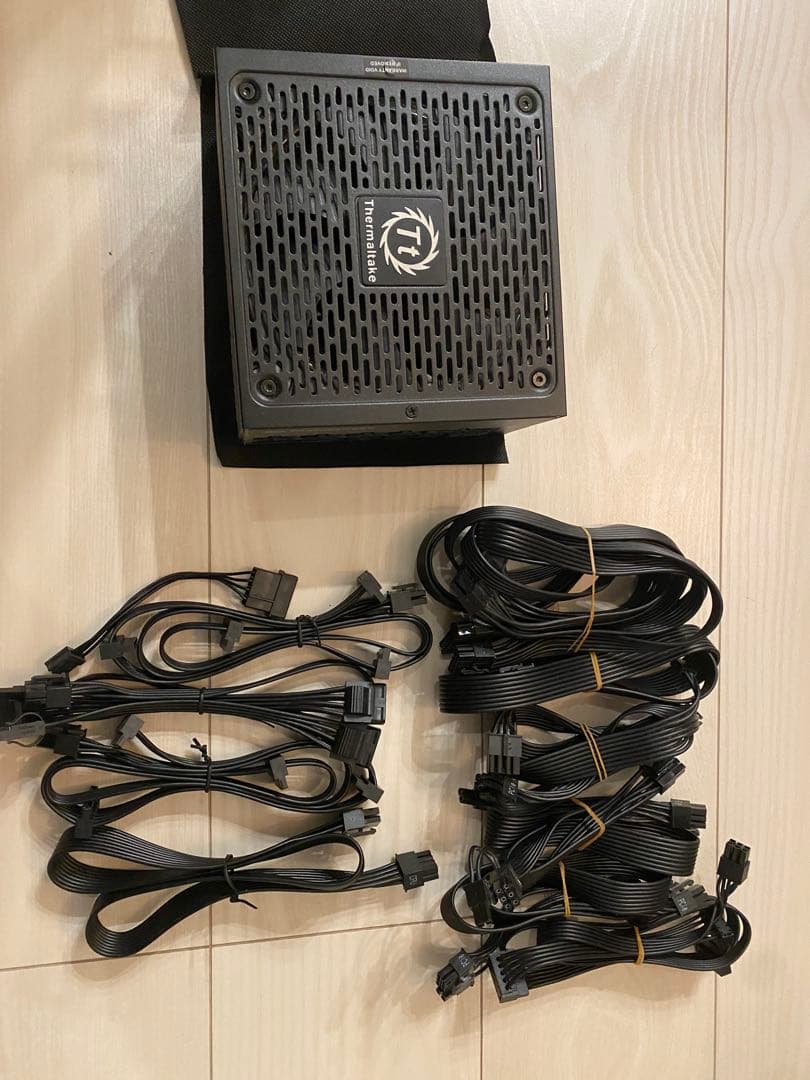 電源ユニット Thermaltake Toughpower Grand RGB 1050W