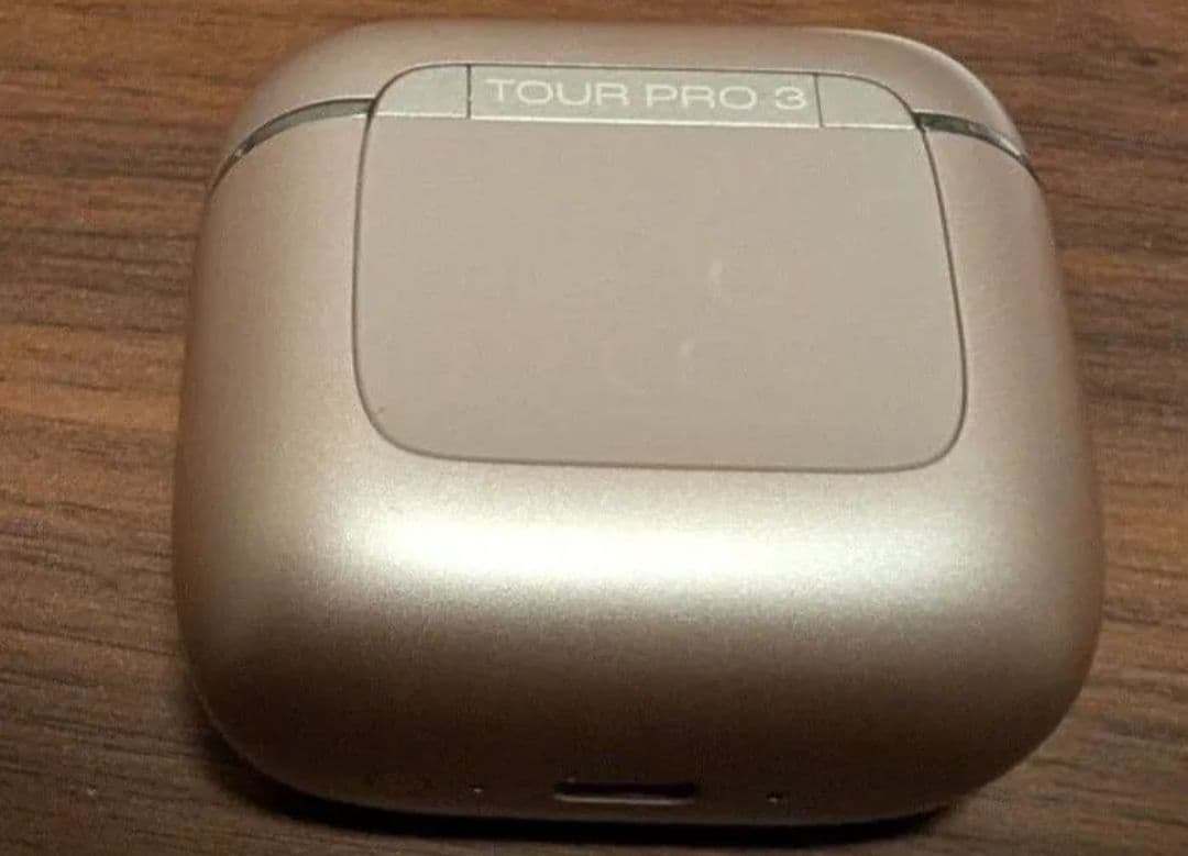 JBL TOUR PRO 3 ラテ ケースのみ