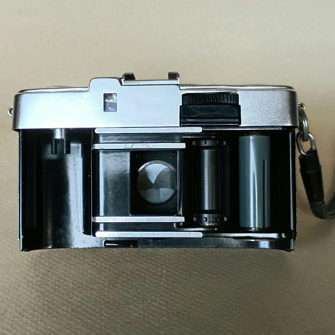 フィルムカメラ【重整備、完動品】オリンパスペンS2.8