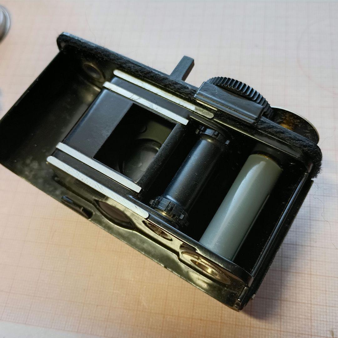 フィルムカメラ【重整備、完動品】オリンパスペンS2.8