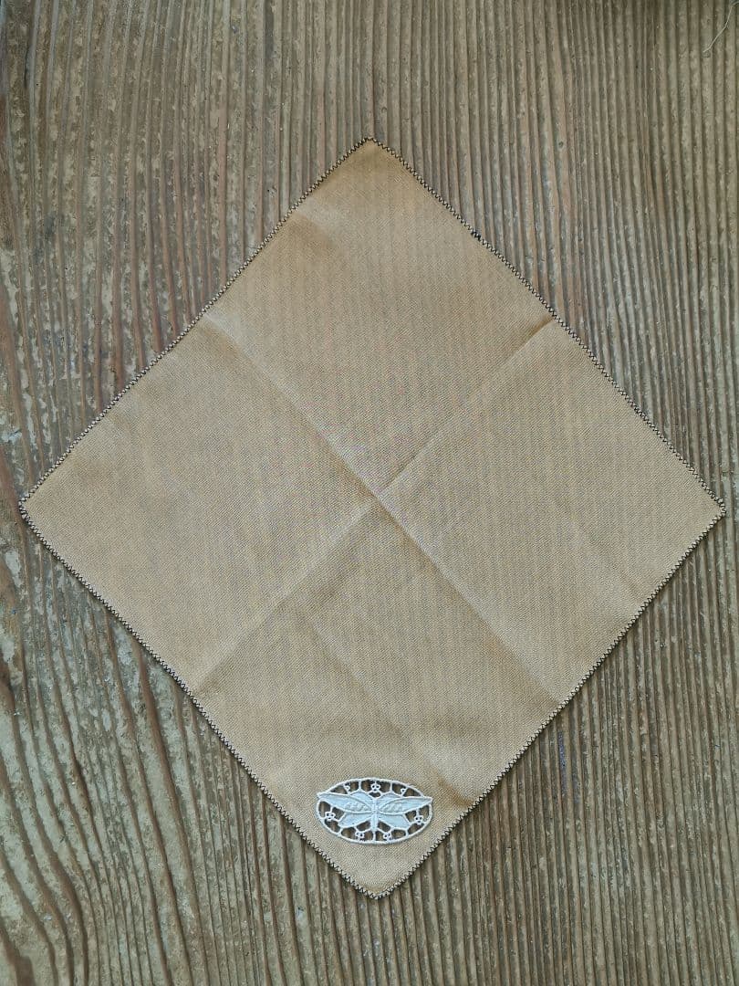 アンティーク イギリス 蝶々刺繍 オープンカットワーク 嵌込み シアーなハンカチ
