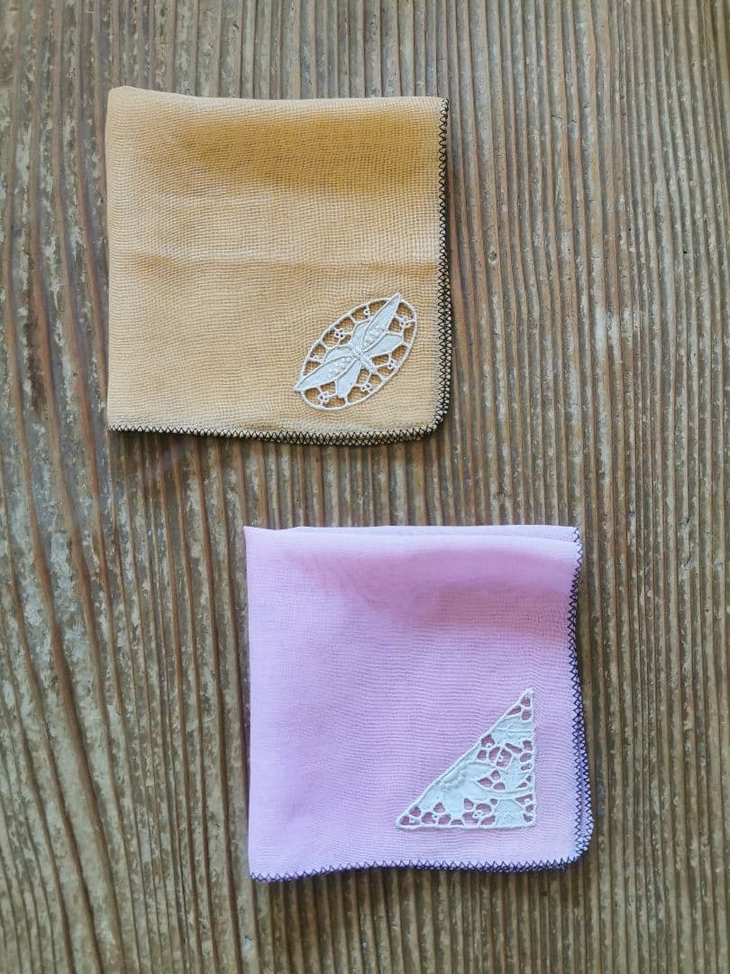 アンティーク イギリス 蝶々刺繍 オープンカットワーク 嵌込み シアーなハンカチ