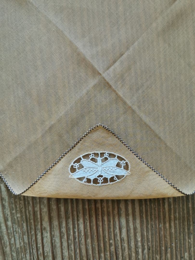 アンティーク イギリス 蝶々刺繍 オープンカットワーク 嵌込み シアーなハンカチ