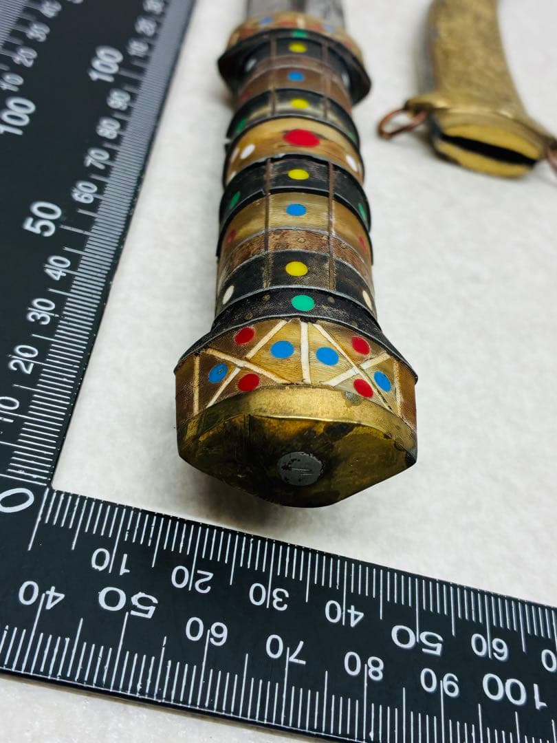 象嵌細工 金属彫刻 ヴィンテージ 儀式用アジア風 ナイフ 短剣 鞘付き 装飾