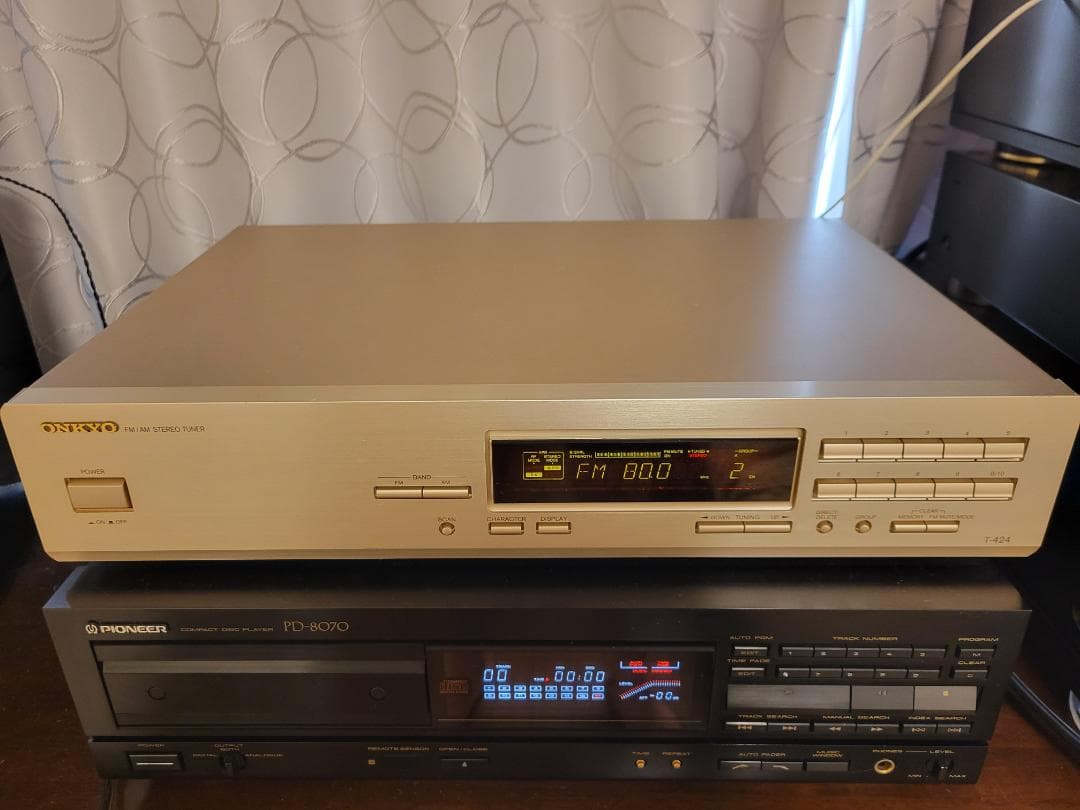 ONKYO　オンキヨー　T-424　FM/AMチューナー