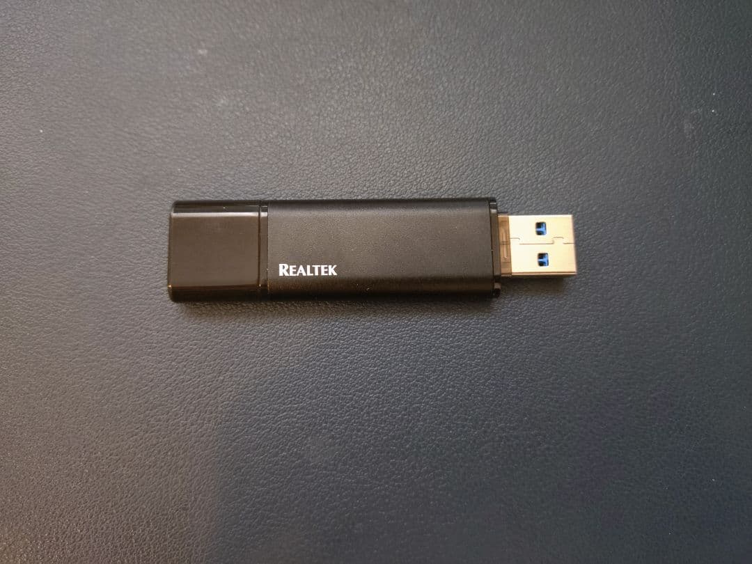 外付けポータブルSSD 500GB（USB接続・スティック型）