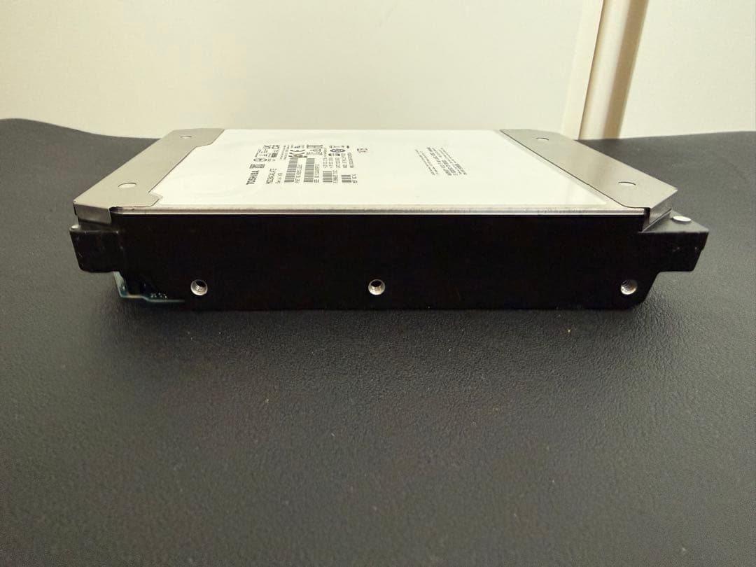 内蔵型ハードディスクドライブ Toshiba MG08ACA14TE 14TB HDD