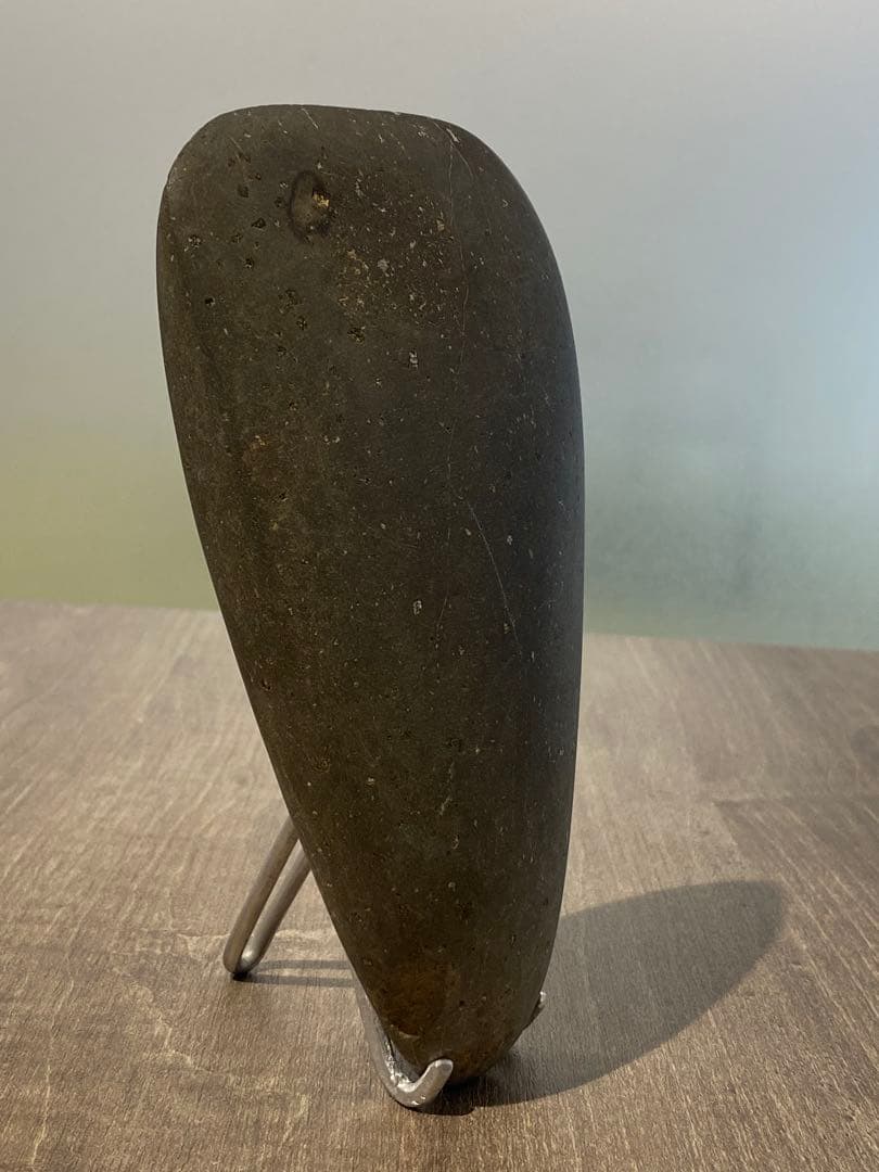 考古遺物 磨製石斧（4世紀ごろ）