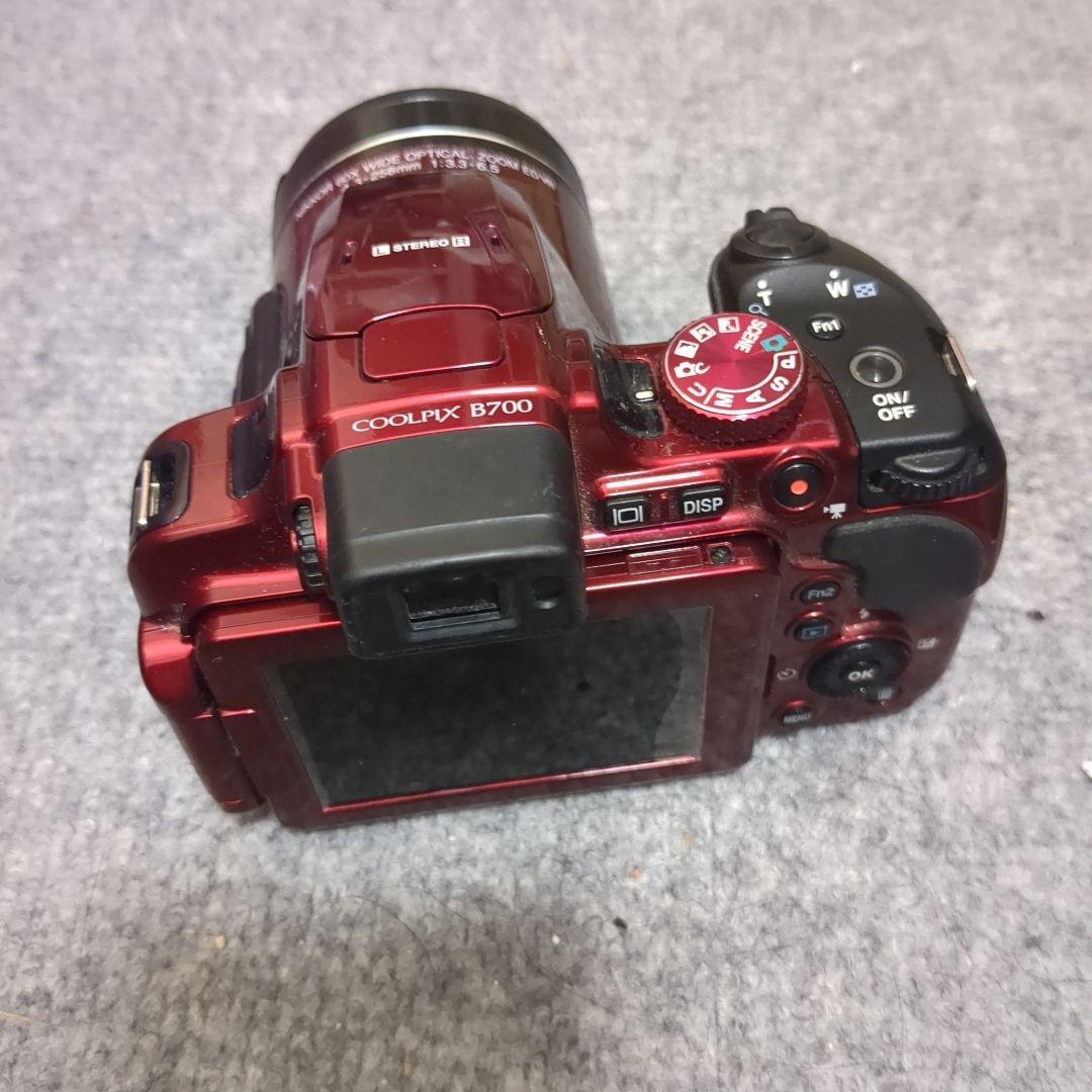 Nikon COOLPIX B700 赤