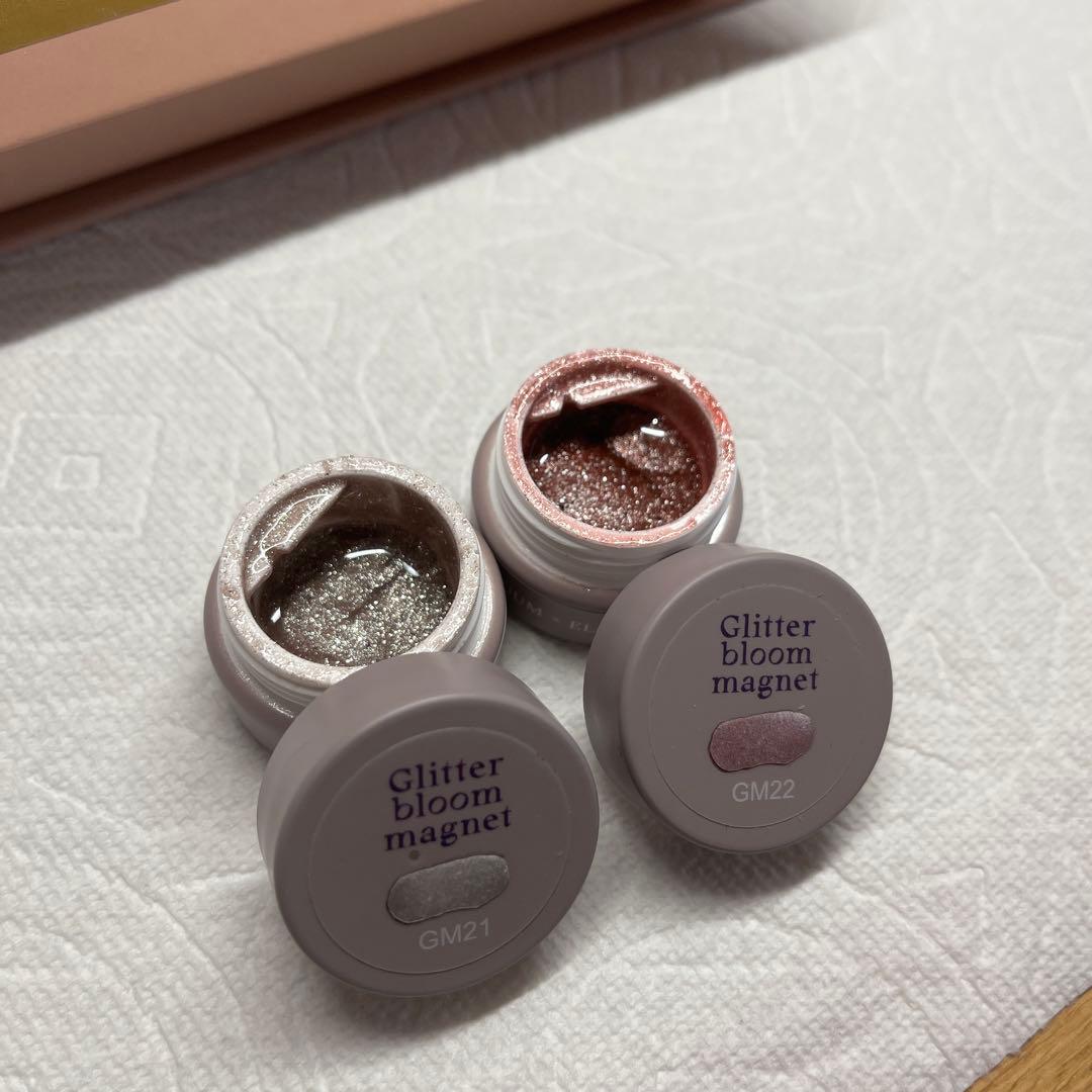 Glitter bloom magnet フラッシュマグ