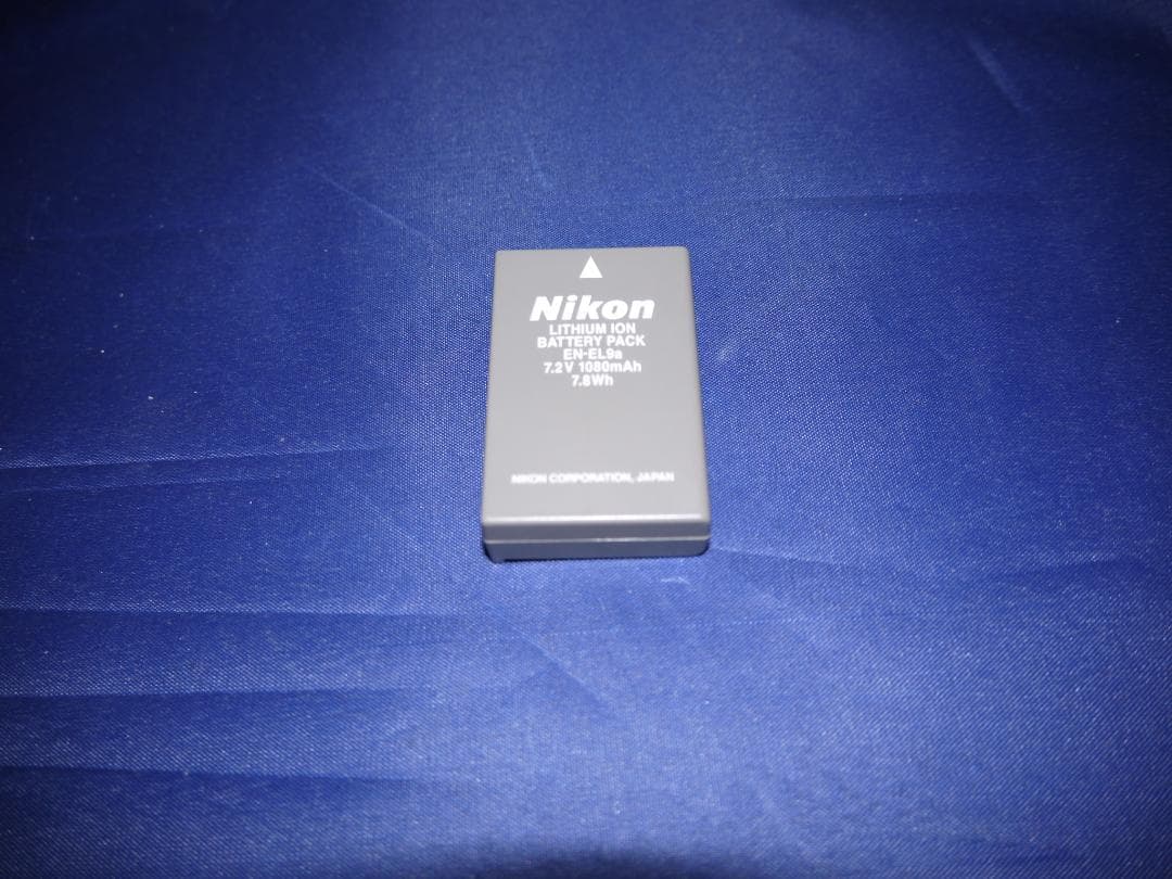 Nikon D3000 デジタル一眼レフ カメラ 18-55ｍｍレンズキット