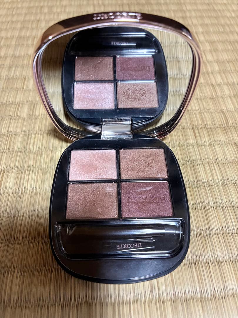 コスメデコルテ スキンシャドウ デザイニング パレット アイシャドウ 04