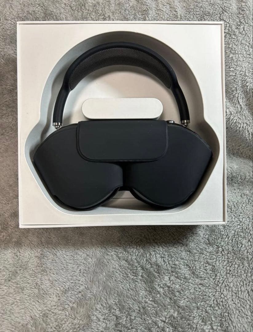 Apple AirPods MAXスペースグレー