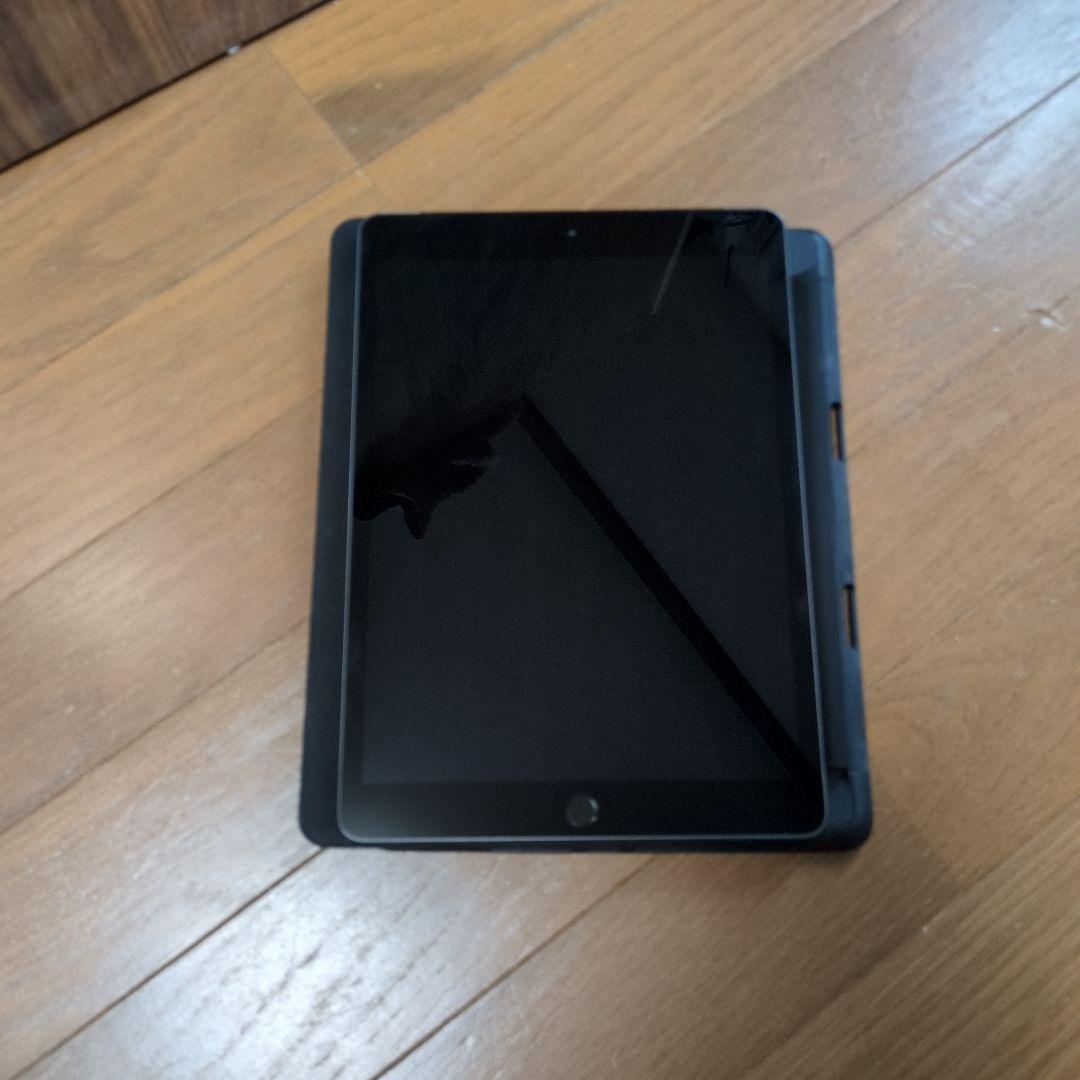 Apple iPad 第8世代 32GB Cellular 箱あり 本体のみ