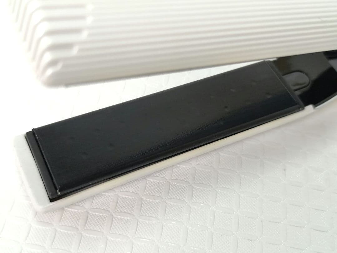 正規品　ReFaリファ ビューテック ストレートアイロン　4
